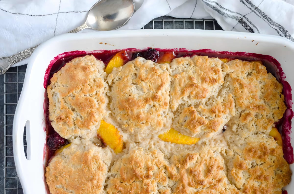 Peach Blackberry Cobbler