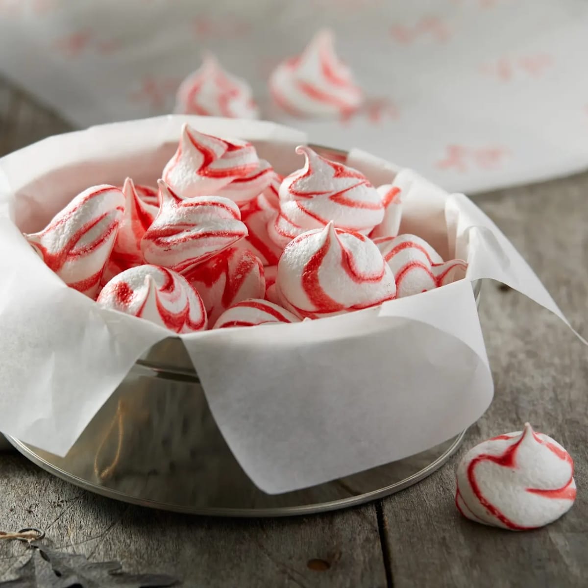 Christmas Peppermint Meringue Swirls