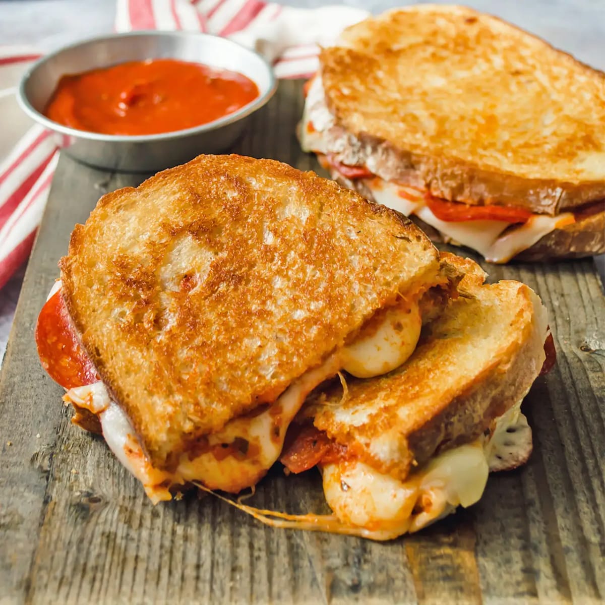 Oven-Baked Pizza Grilled Cheese Sandwiche