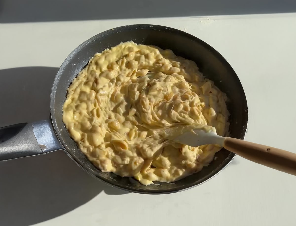 Caramelized Onion Mac & Cheese