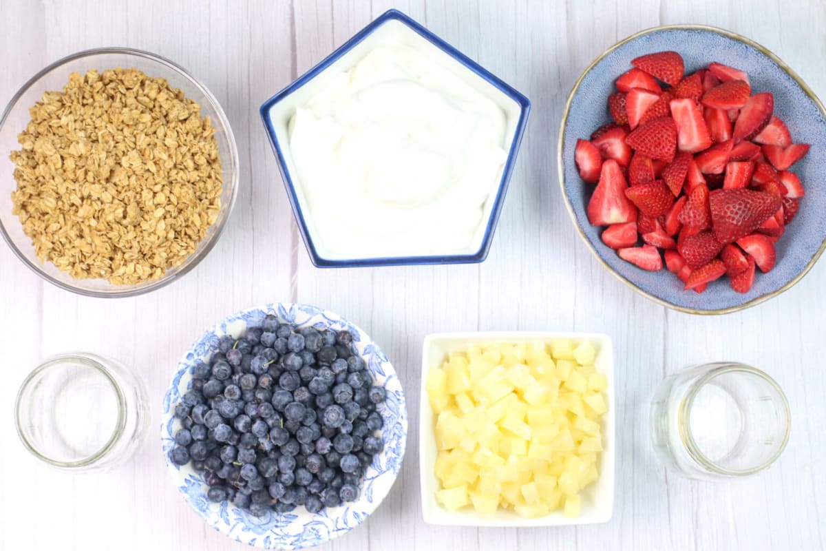 Greek Yogurt Parfait with Fruit and Granola
