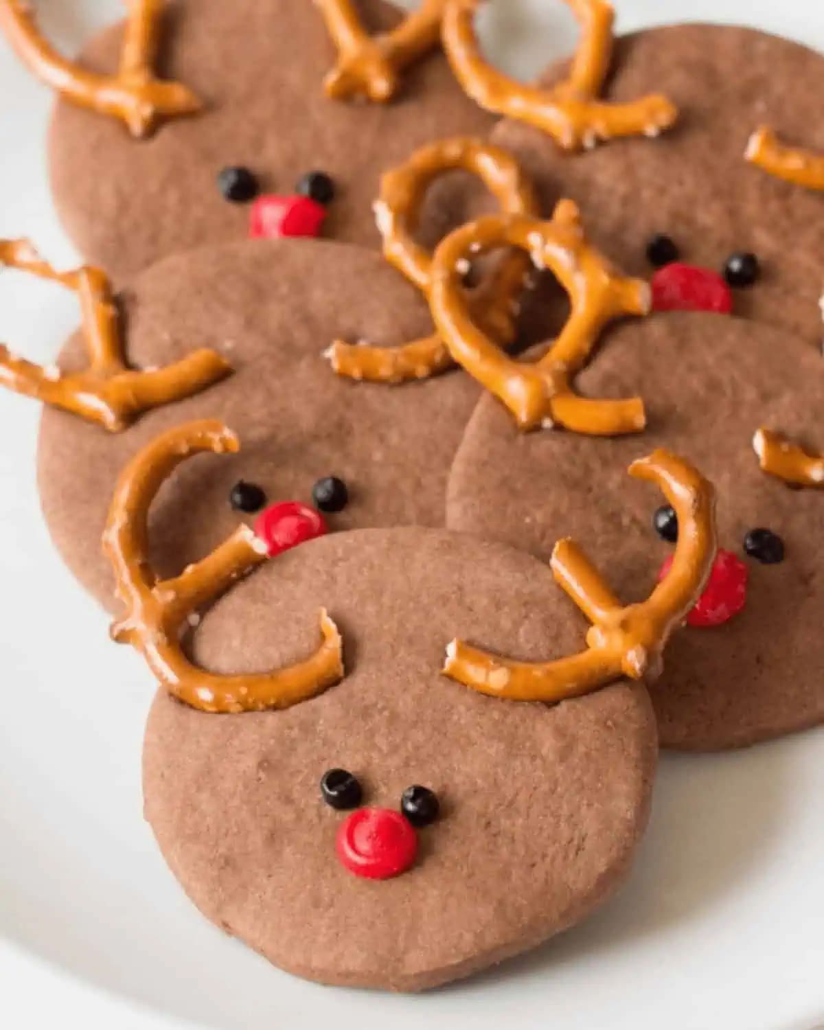 Pretzel Reindeer Cookies