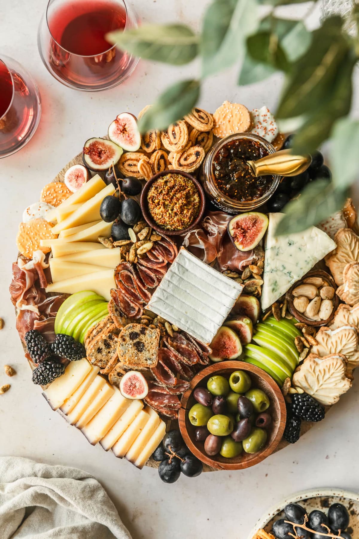 A Cozy, Simple Fall Charcuterie Board