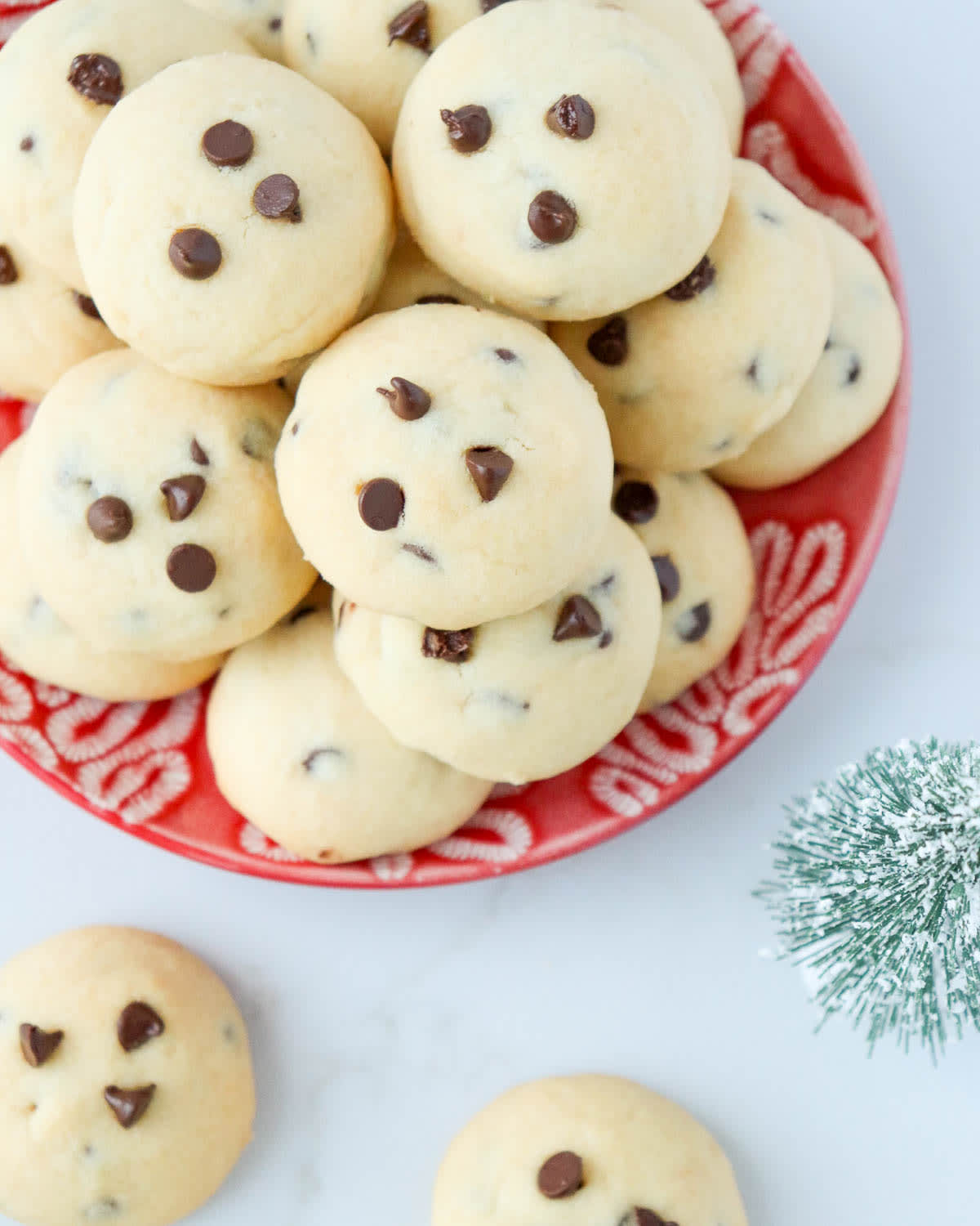 Chocolate Chip Shortbread Cookies