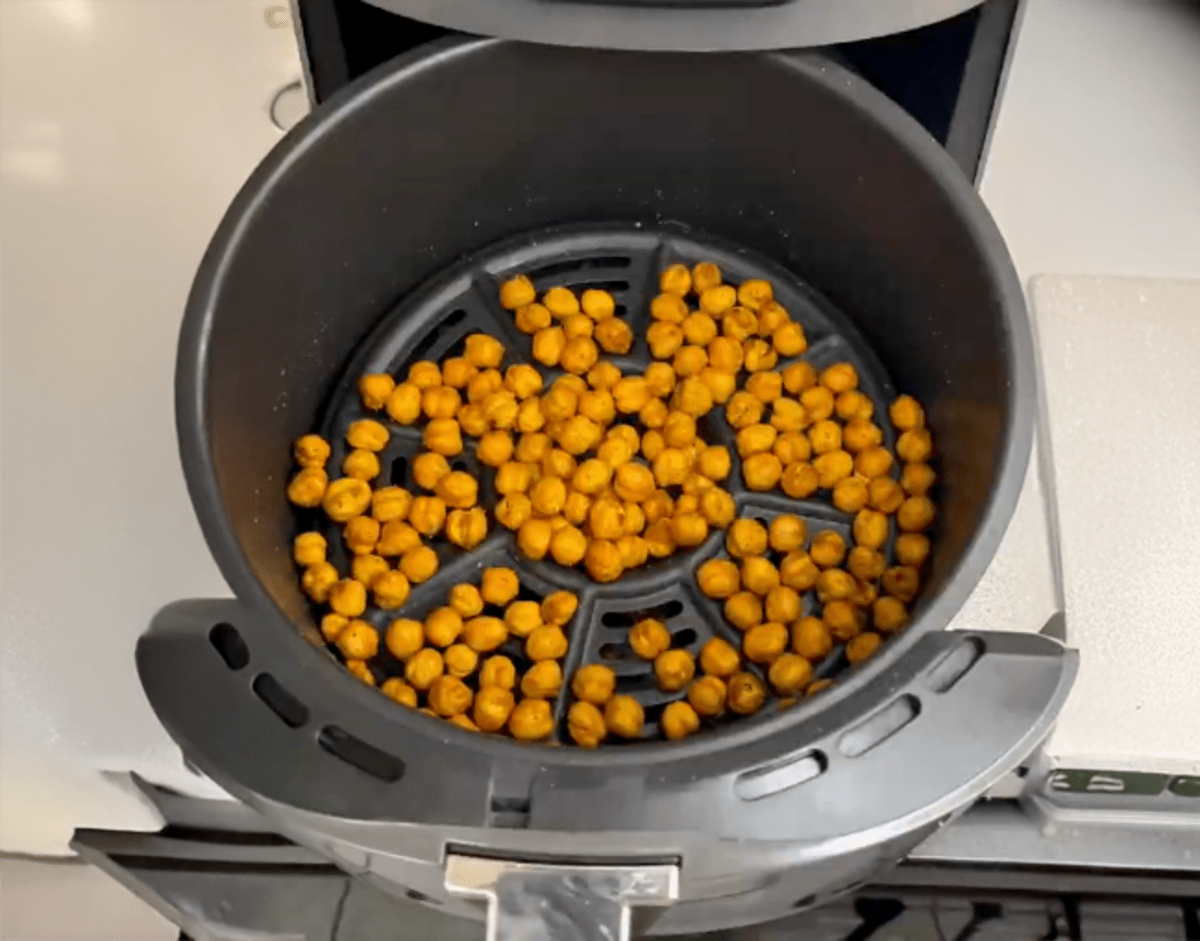Crispy Air-Fried Chickpeas