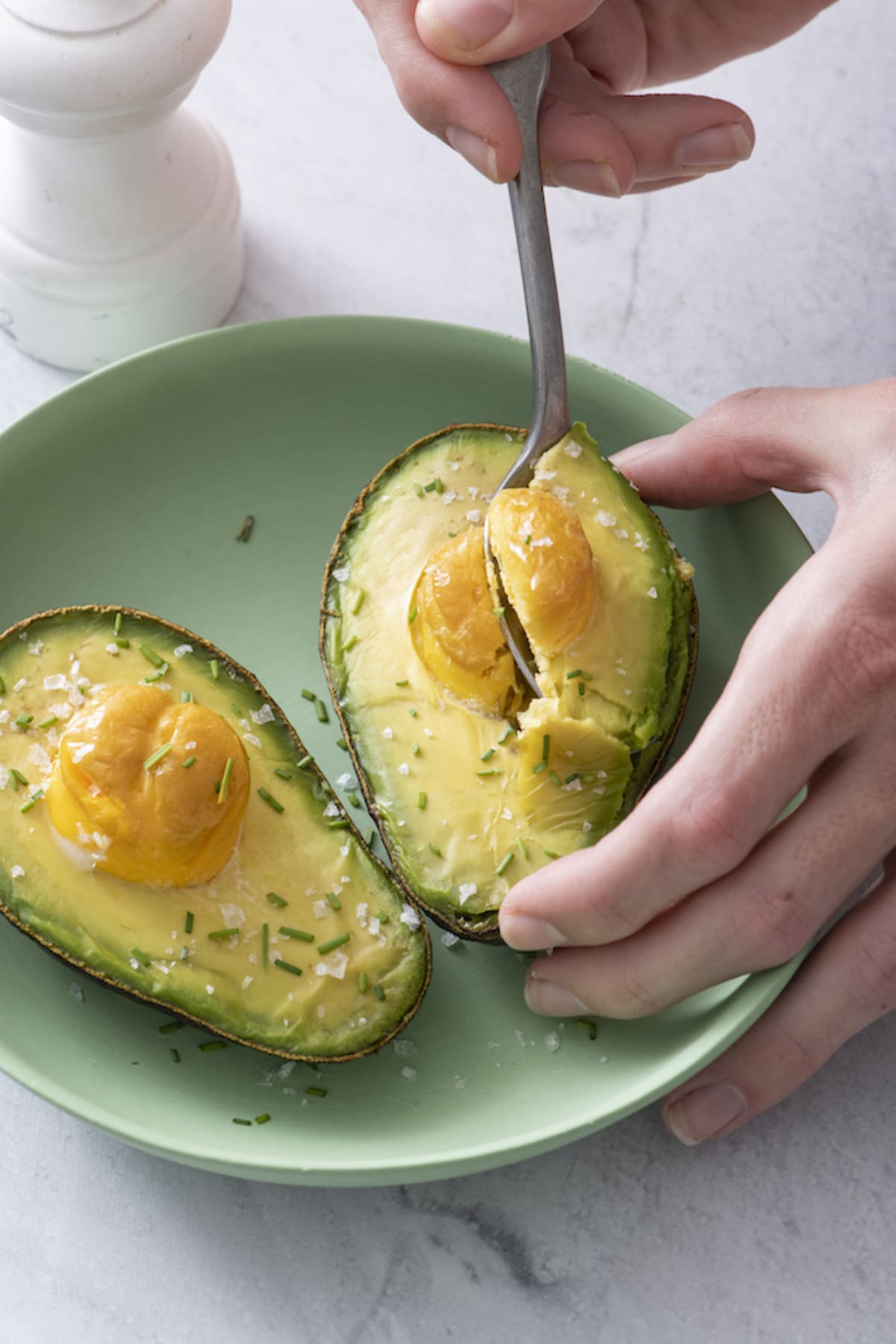 Baked Avocado Eggs