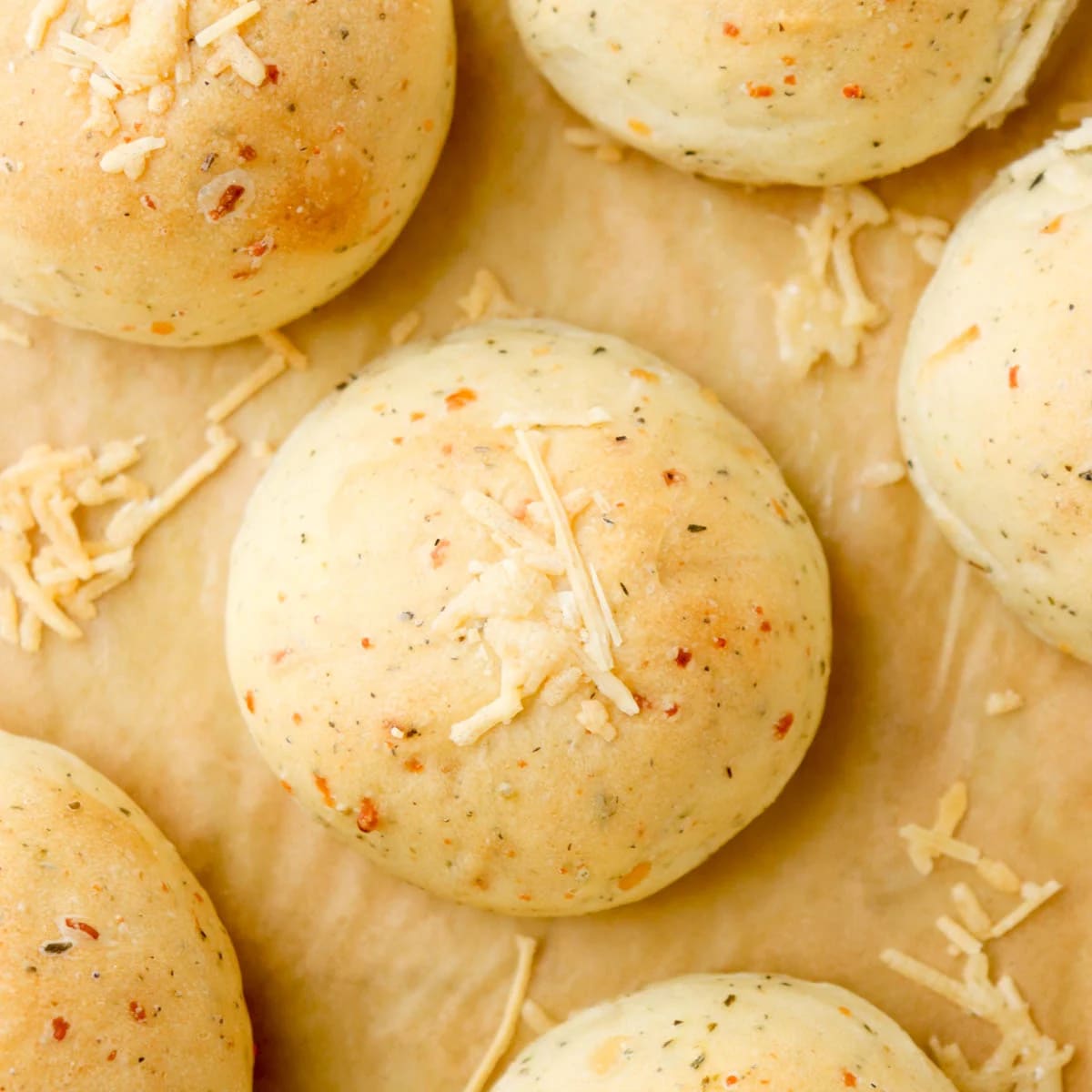 Italian Herb Dinner Rolls