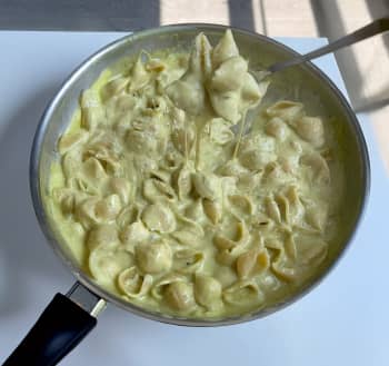 Pesto Mac & Cheese Shells