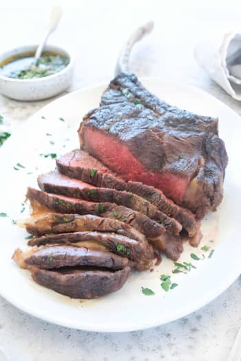 Grilled Tomahawk Steak