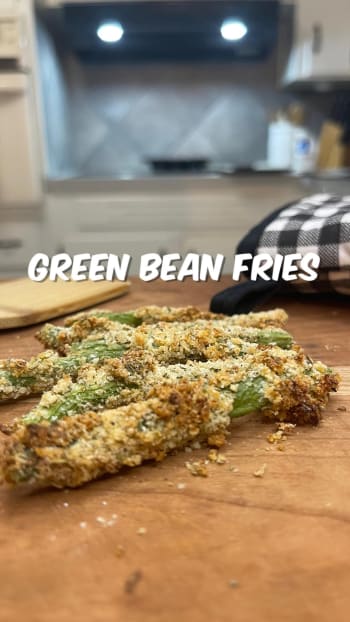 Crispy Baked Green Bean Fries with High-Protein Ranch