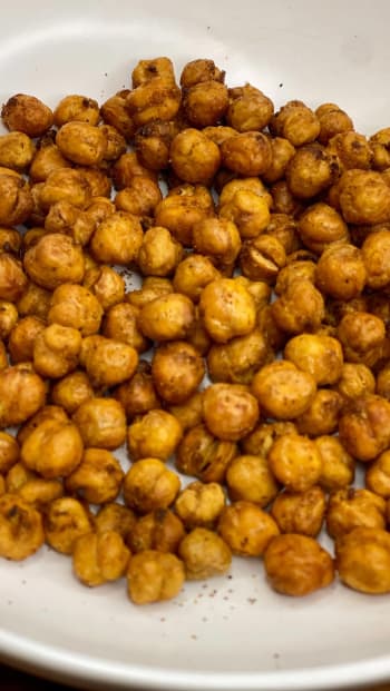 Crispy Air-Fried Chickpeas