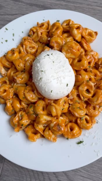 Copycat Carbone Pasta with Tortellini & Burrata