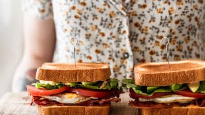 Breakfast Blt With Avocado & Spicy Mayo