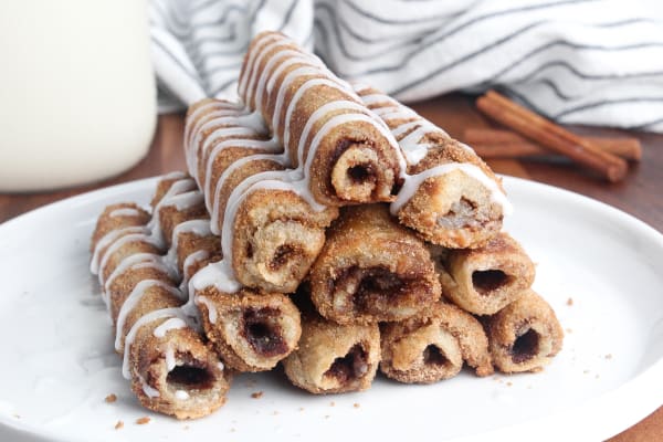 Vegan Cinnamon Roll French Toast Roll Ups cover