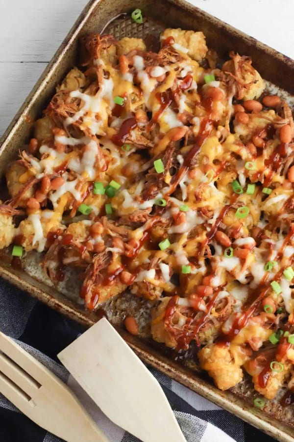 Pulled Pork Totchos Recipe(Loaded Tater Tots) cover