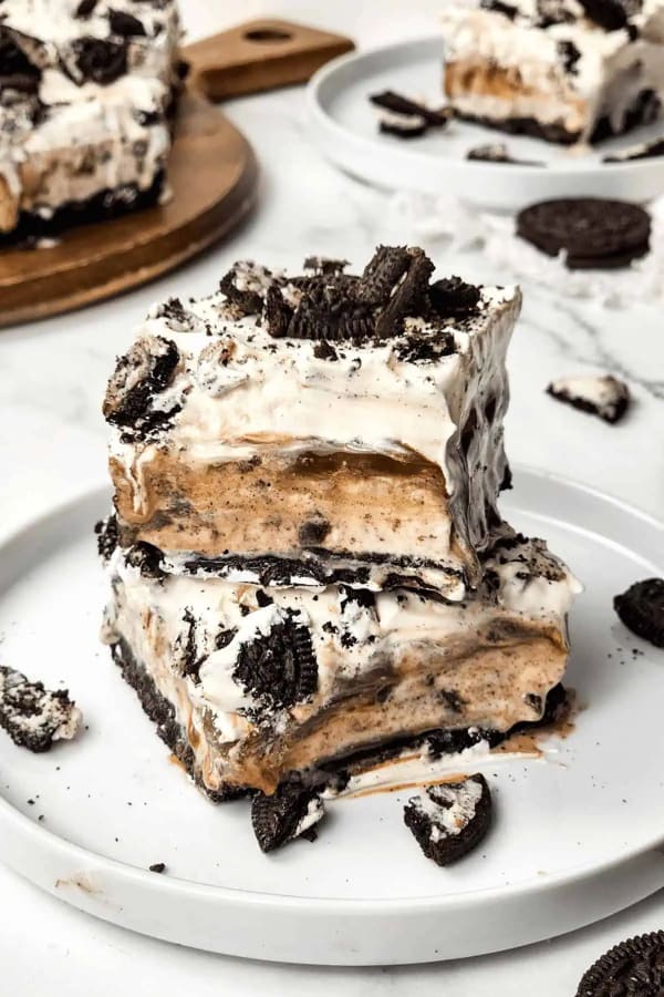 Oreo Ice Cream Cake cover