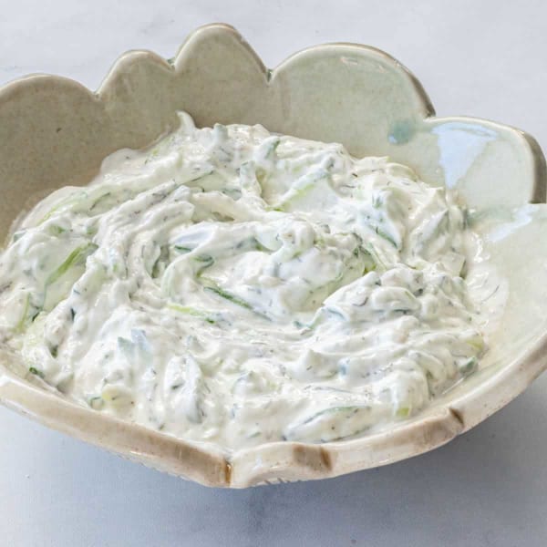 Easy Tzatziki Sauce cover