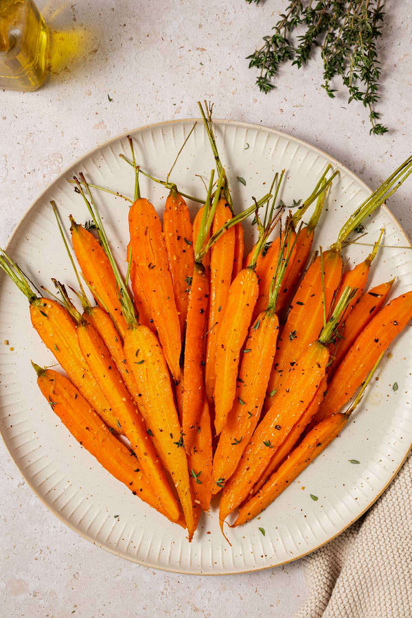 Oven-Roasted Caramelized Carrots cover