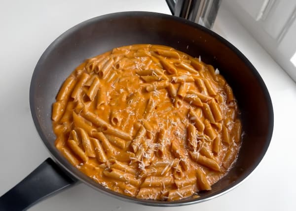 One Pot Penne alla Vodka cover