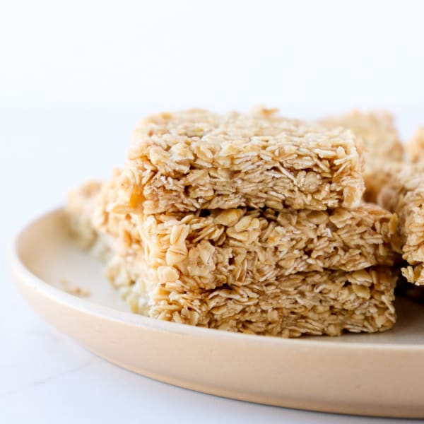 Copycat Starbucks Oat Bars (no-bake) cover