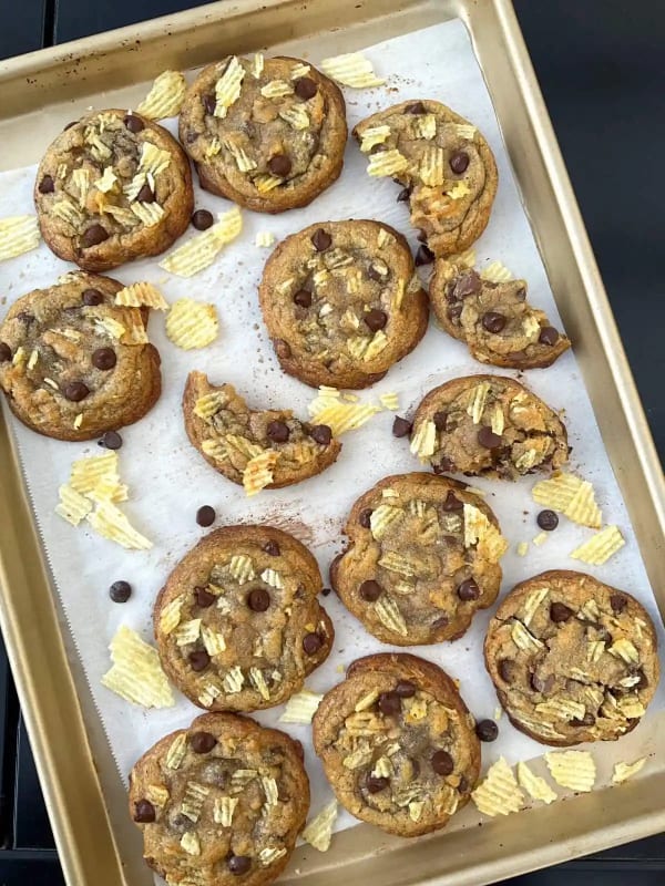 Best Kitchen Sink Cookies cover