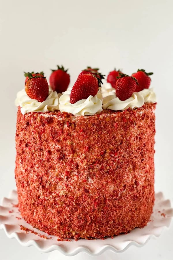 Strawberry Crunch Cake cover