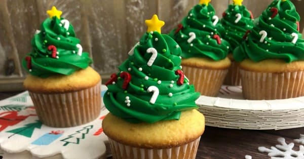 Easy Christmas Tree Cupcakes cover