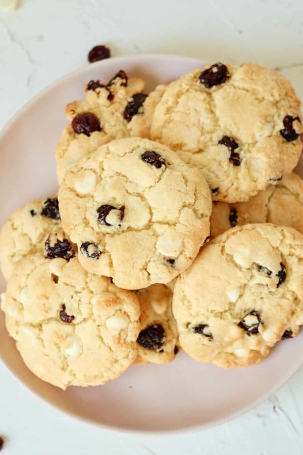 White Cranberry Chocolate Chip Cookies cover
