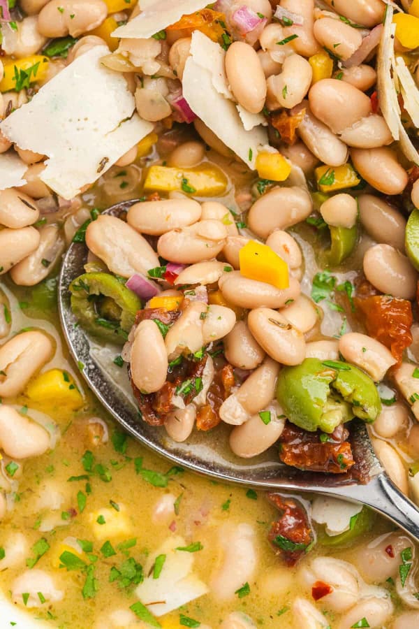Italian Cannellini Bean Salad cover