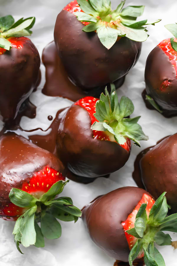Vegan Chocolate Covered Strawberries cover