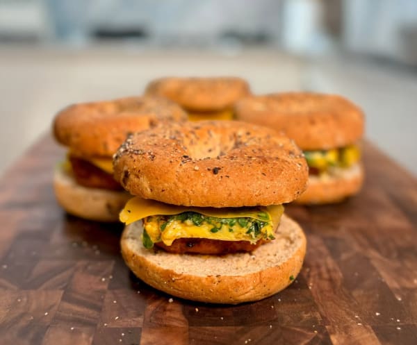 High-Protein Low-Calorie Breakfast Bagel Meal Prep cover