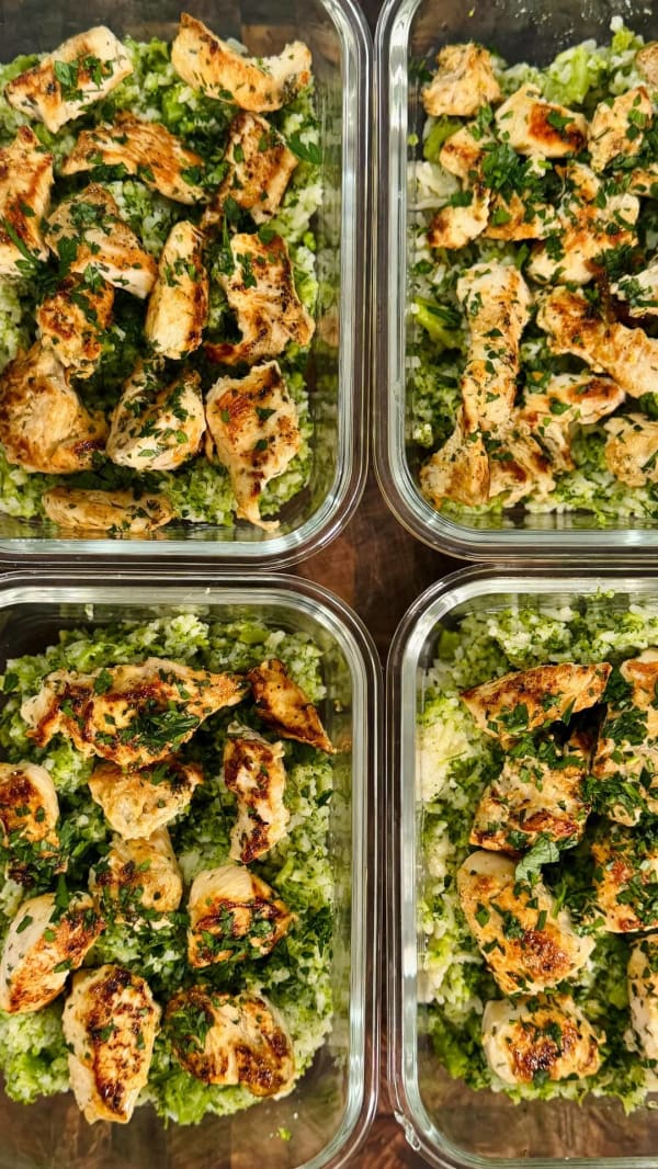 Lemon Garlic Chicken with Broccoli Cheddar Rice cover