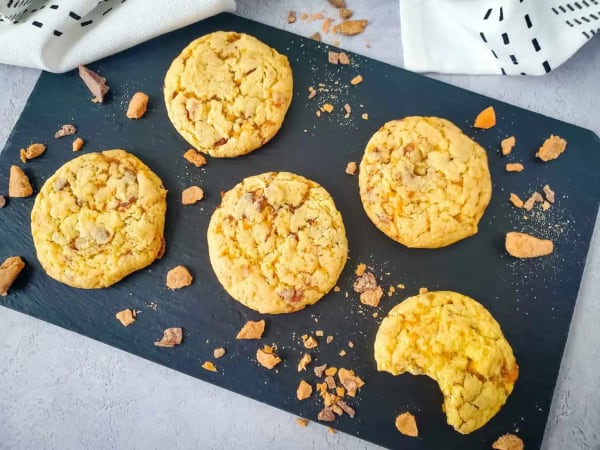 Easy Butterfinger Cookies cover