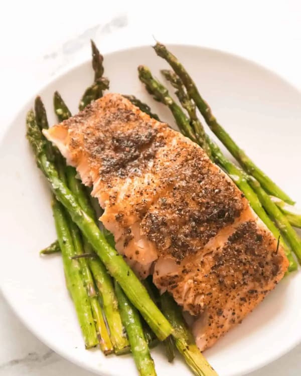 Air Fryer Salmon and Asparagus cover