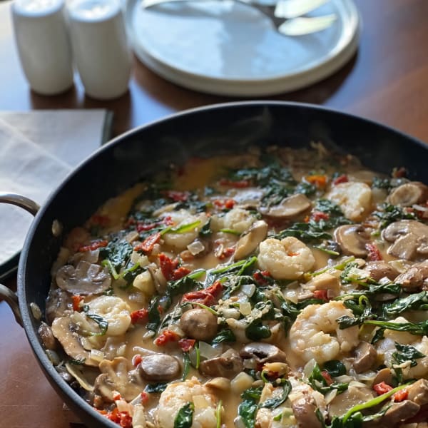 Creamy Mushroom & Spinach Shrimp Skillet cover