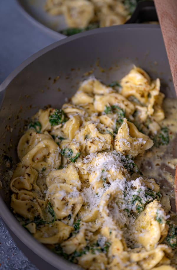 Quick and Easy Tortellini Pesto Cream with Kale cover