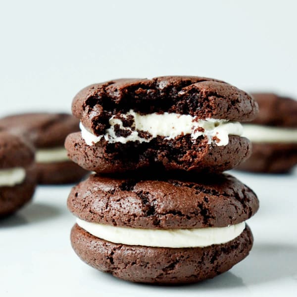 Homemade Oreo Cookies cover