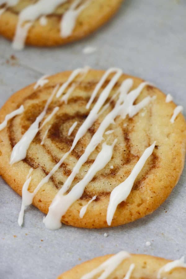 Cinnamon Roll Cookies cover