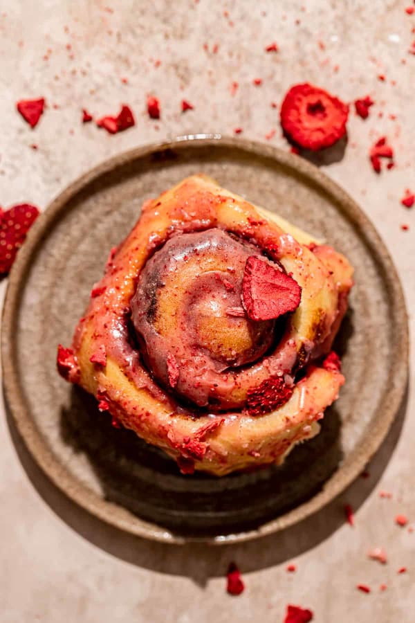 Roasted Strawberry Cinnamon Rolls cover