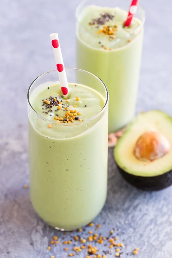 Vanilla Avocado Greens Smoothie cover