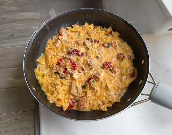 Tuscan Chicken Pasta cover