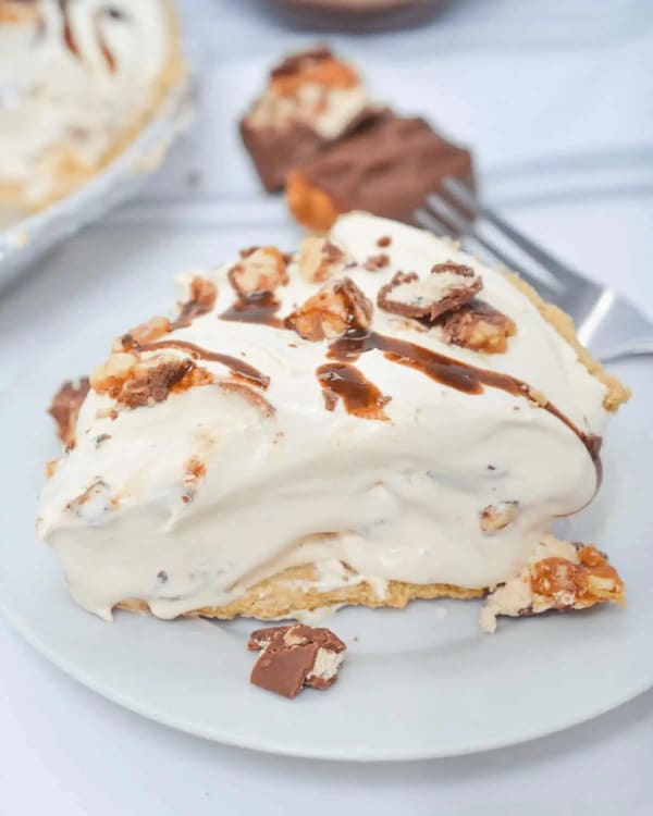 No Bake Snickers Pie cover