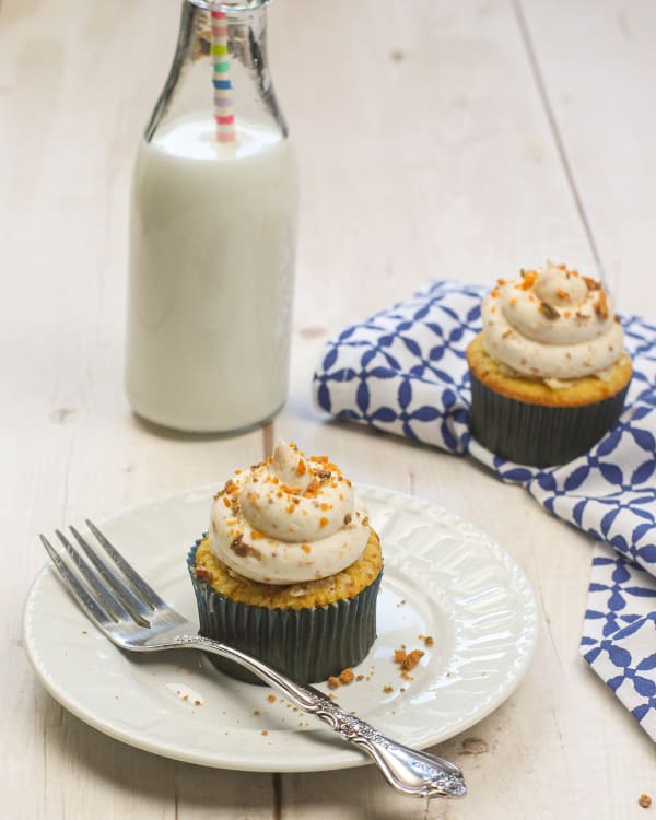 Butterfinger Cupcakes cover