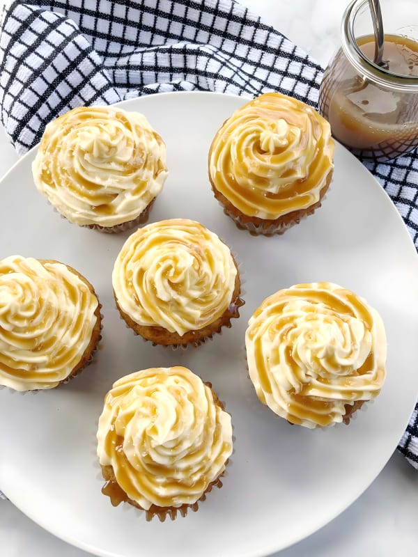 Vegan Cupcakes with Caramel Sauce cover