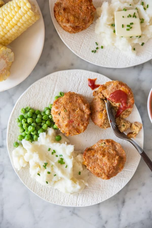 Cheesy Turkey Meatloaf Bites cover