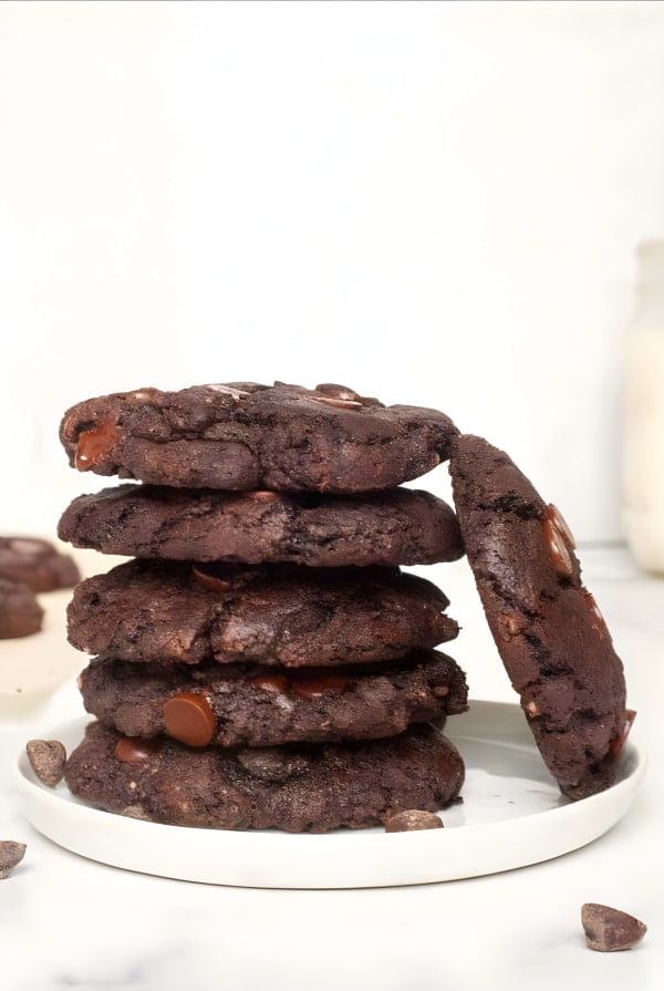 Paleo Double Chocolate Chip Cookies cover