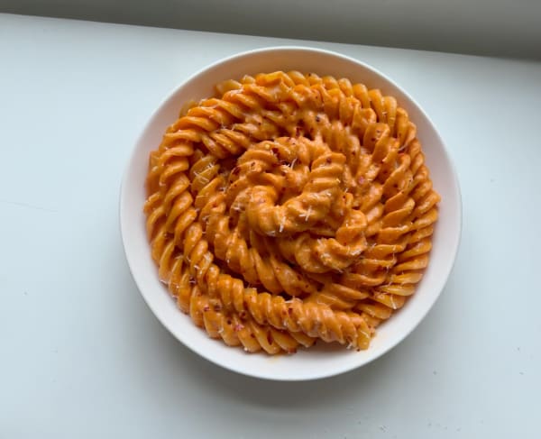 Spicy Gochujang Pasta with Colonne Pompeii cover
