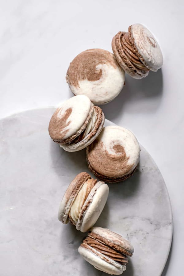 Chocolate & Vanilla Swirled Macarons cover