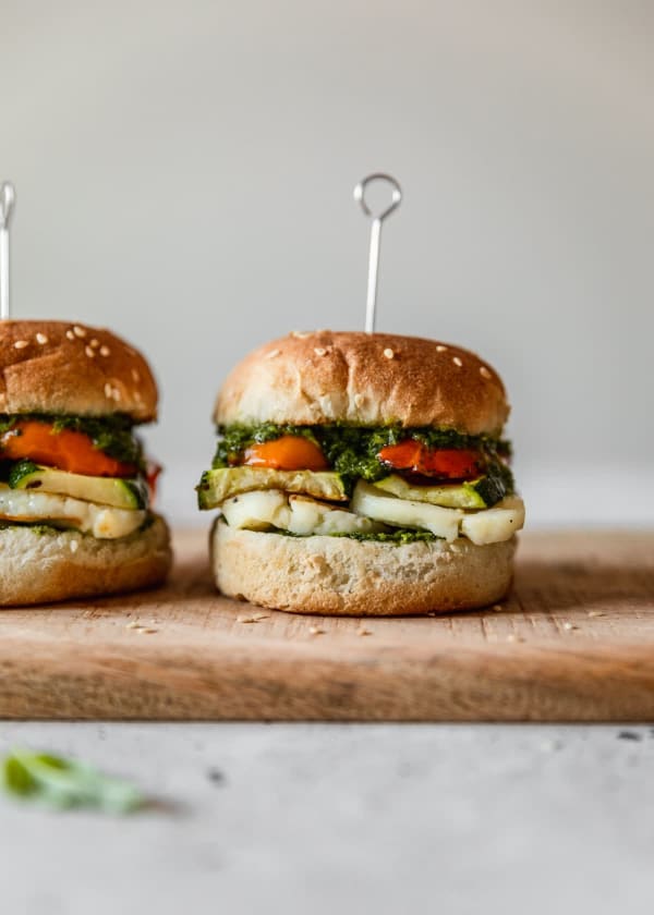 Halloumi Sandwiches With Veggies & Herb Sauce cover