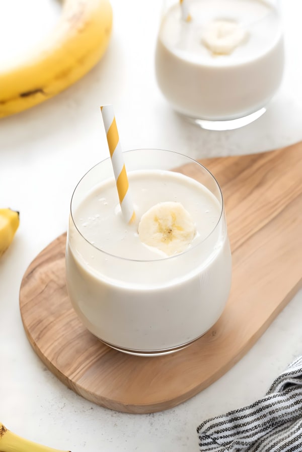 Easy Banana Smoothie Recipe cover